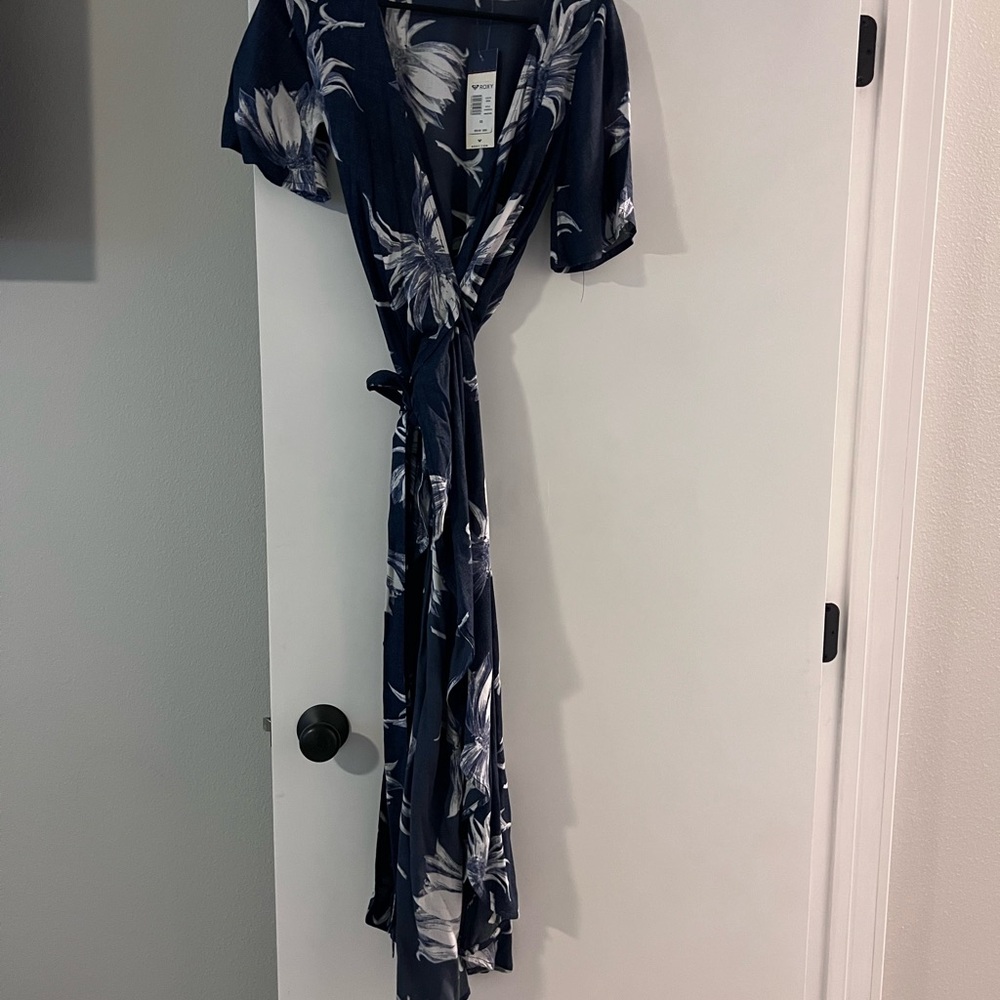 Roxy Navy and White Floral Maxi Dress